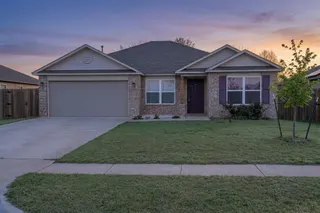 Sold home at 525 W Ava Drive