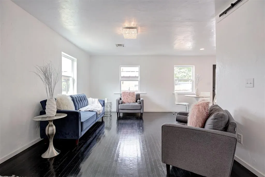 Photo 6 — 3041 W Eubanks Street, Oklahoma City, OK 73112
