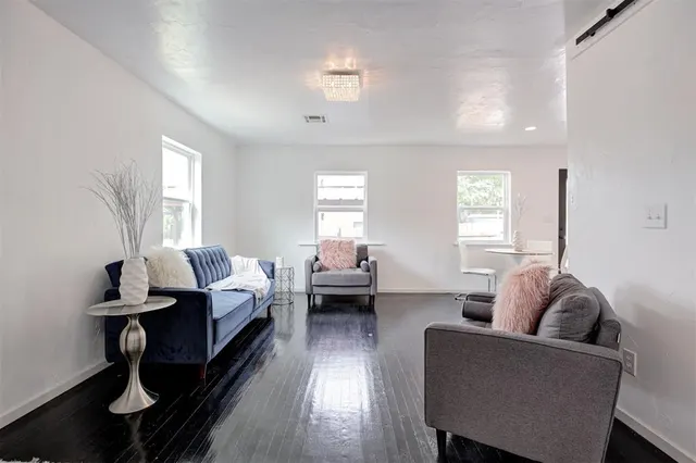 Photo 6 — 3041 W Eubanks Street, Oklahoma City, OK 73112
