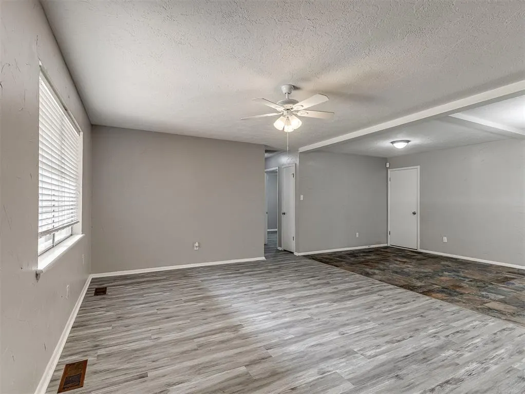 Photo 5 — 2013 Hardy Drive, Edmond, OK 73013