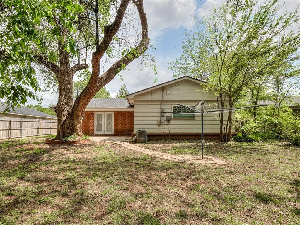 Photo 28 — 2013 Hardy Drive, Edmond, OK 73013
