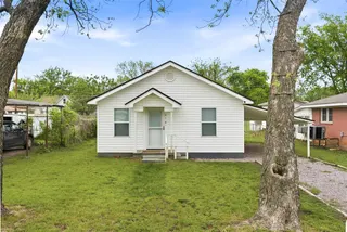 Sold home at 214 S Locust Street