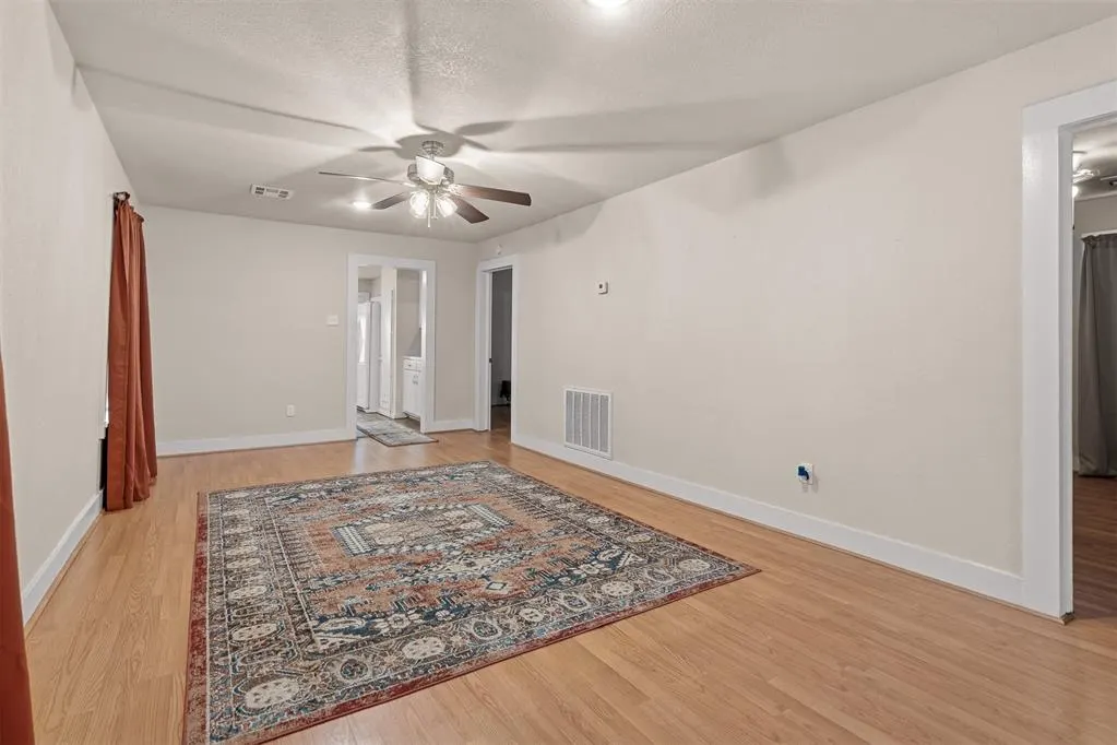 Photo 4 — 214 S Locust Street, Pauls Valley, OK 73075