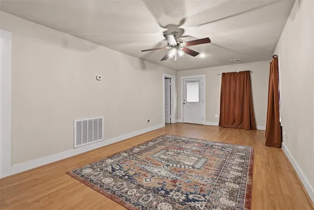 Photo 5 — 214 S Locust Street, Pauls Valley, OK 73075