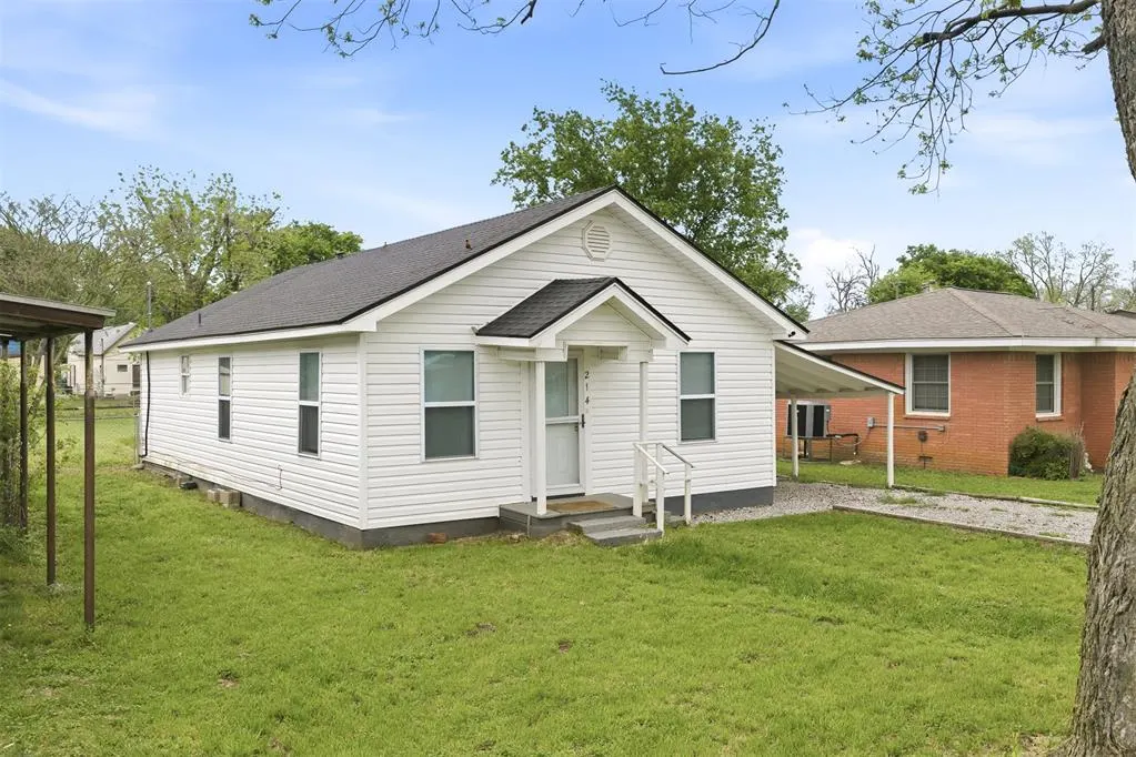Photo 17 — 214 S Locust Street, Pauls Valley, OK 73075