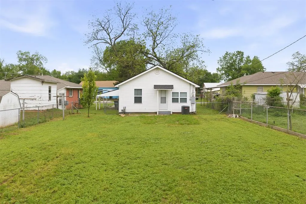Photo 19 — 214 S Locust Street, Pauls Valley, OK 73075