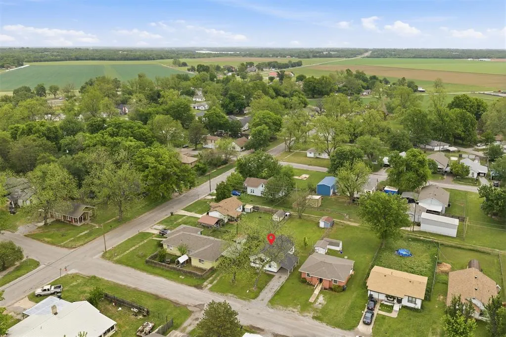 Photo 23 — 214 S Locust Street, Pauls Valley, OK 73075