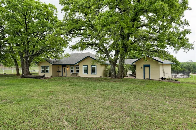 Photo 3 — 2013 County Road 1420, Alex, OK 73002