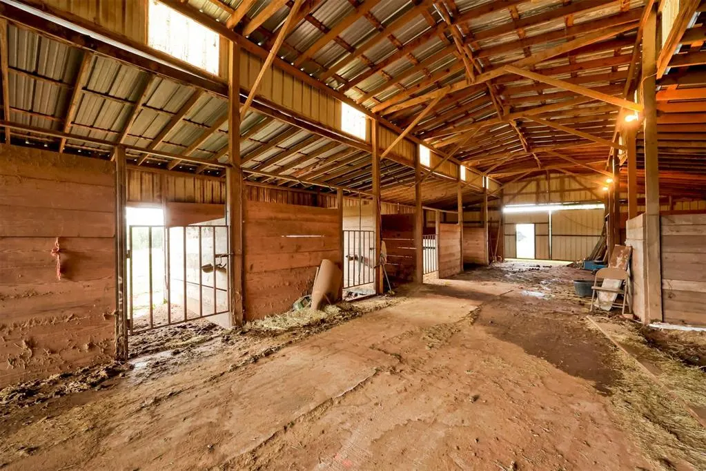 Photo 33 — 2013 County Road 1420, Alex, OK 73002