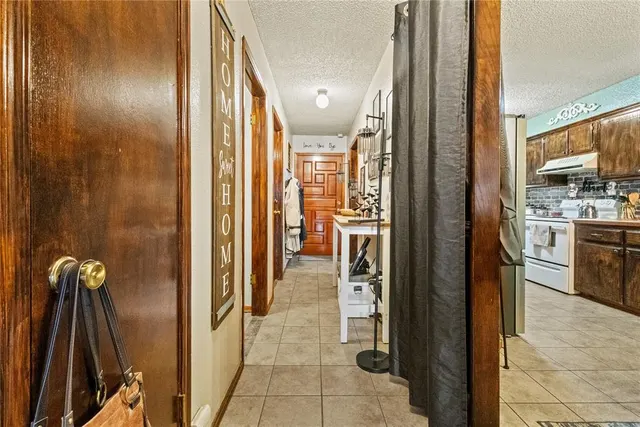 Photo 6 — 920 N Elm Street, Weatherford, OK 73096