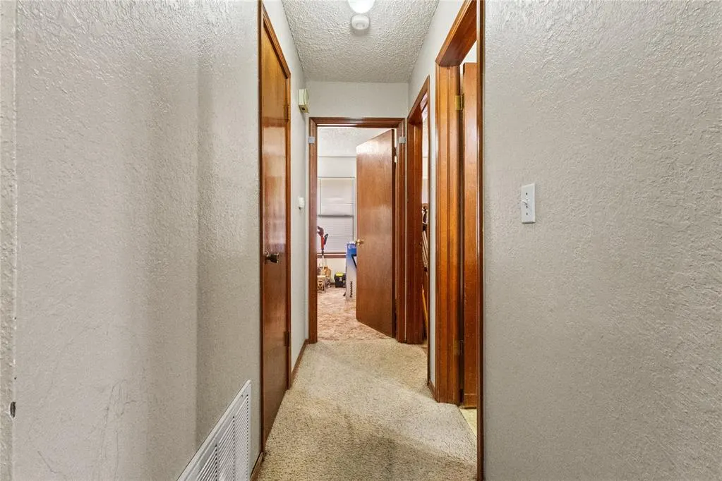 Photo 28 — 920 N Elm Street, Weatherford, OK 73096