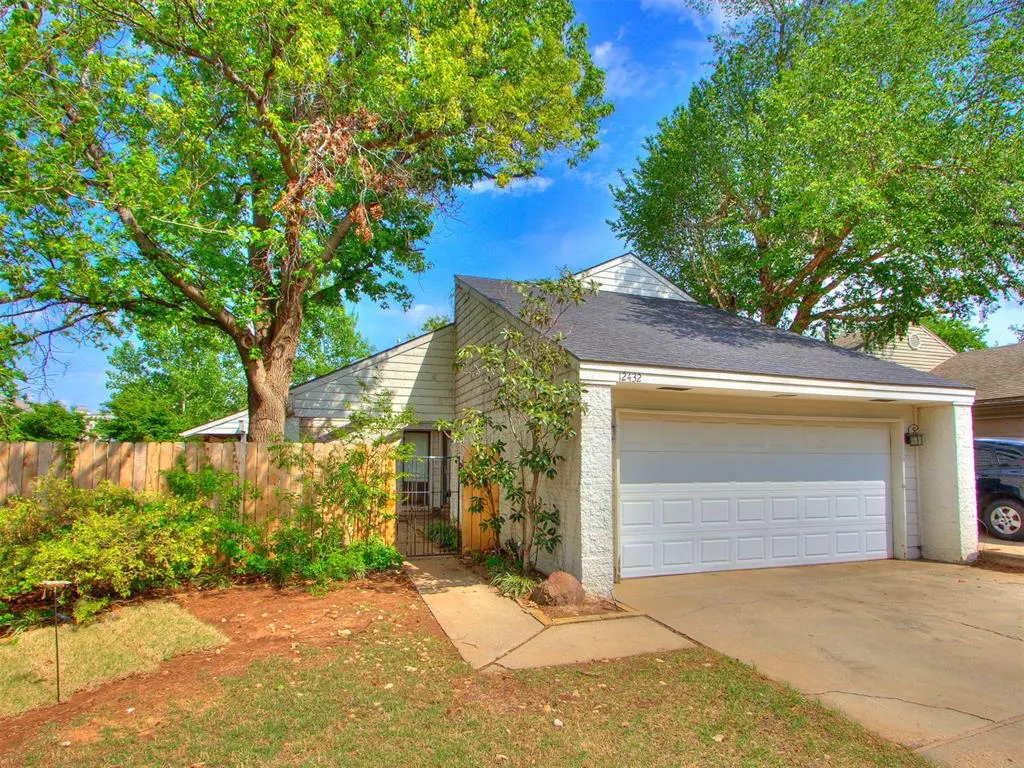 Photo 3 — 12432 Acadia Court, Oklahoma City, OK 73142