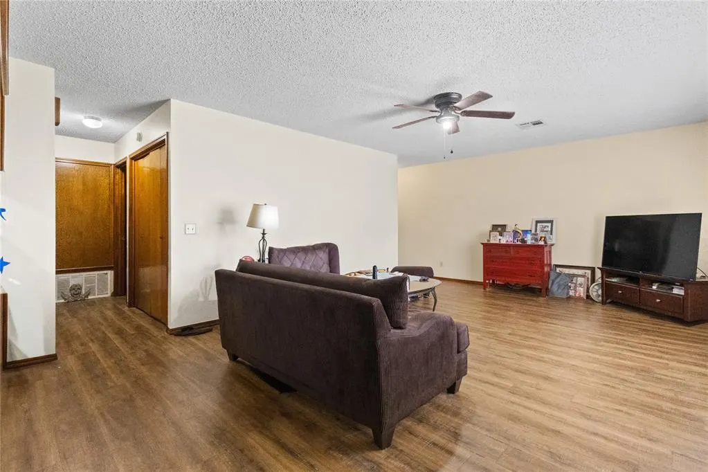 Photo 15 — 2113 Lynn Lane, Weatherford, OK 73096
