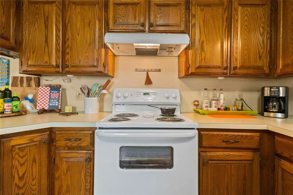 Photo 19 — 2113 Lynn Lane, Weatherford, OK 73096