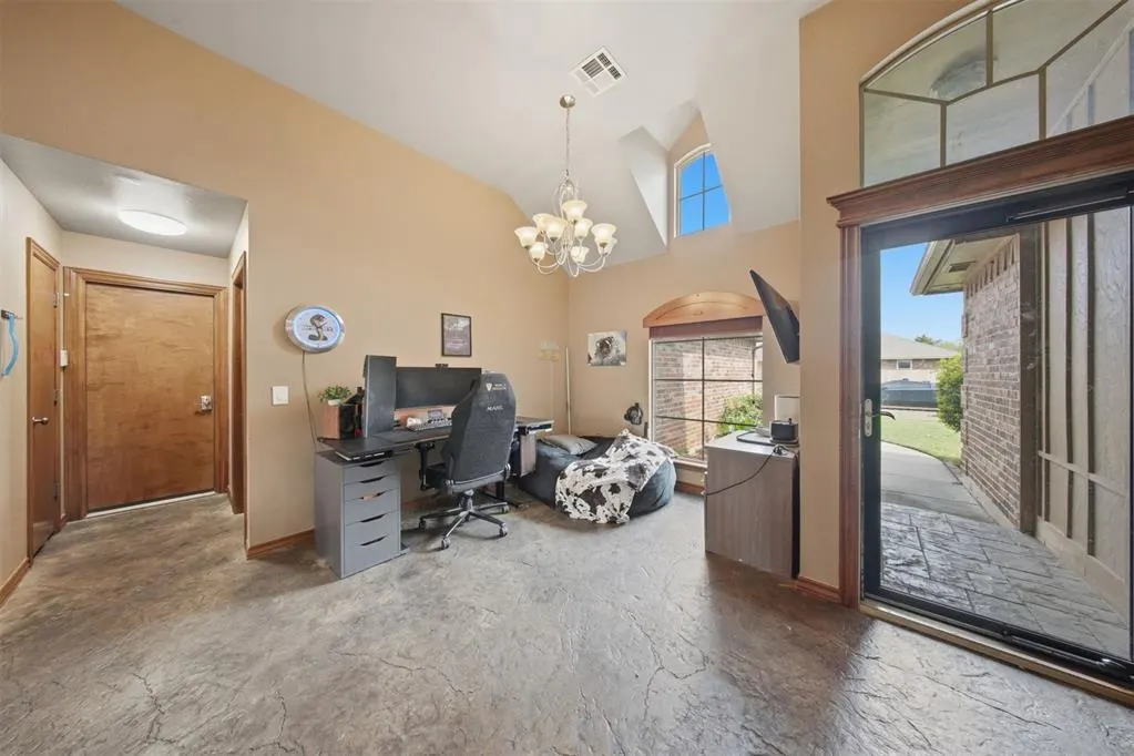 Photo 14 — 2112 SE 9th Street, Moore, OK 73160