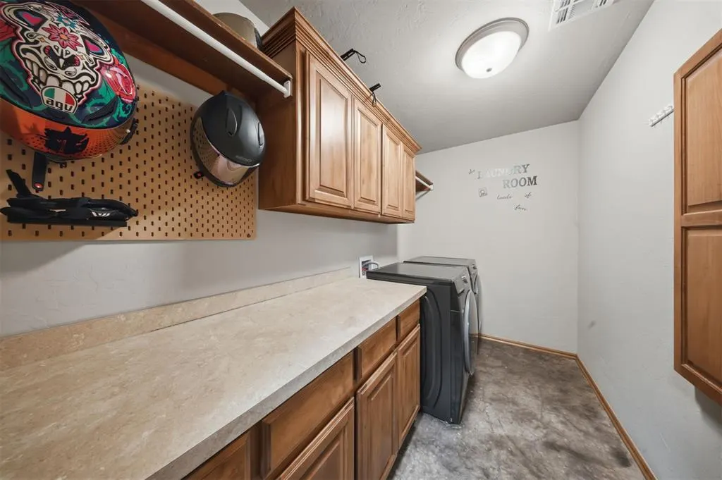 Photo 28 — 2112 SE 9th Street, Moore, OK 73160