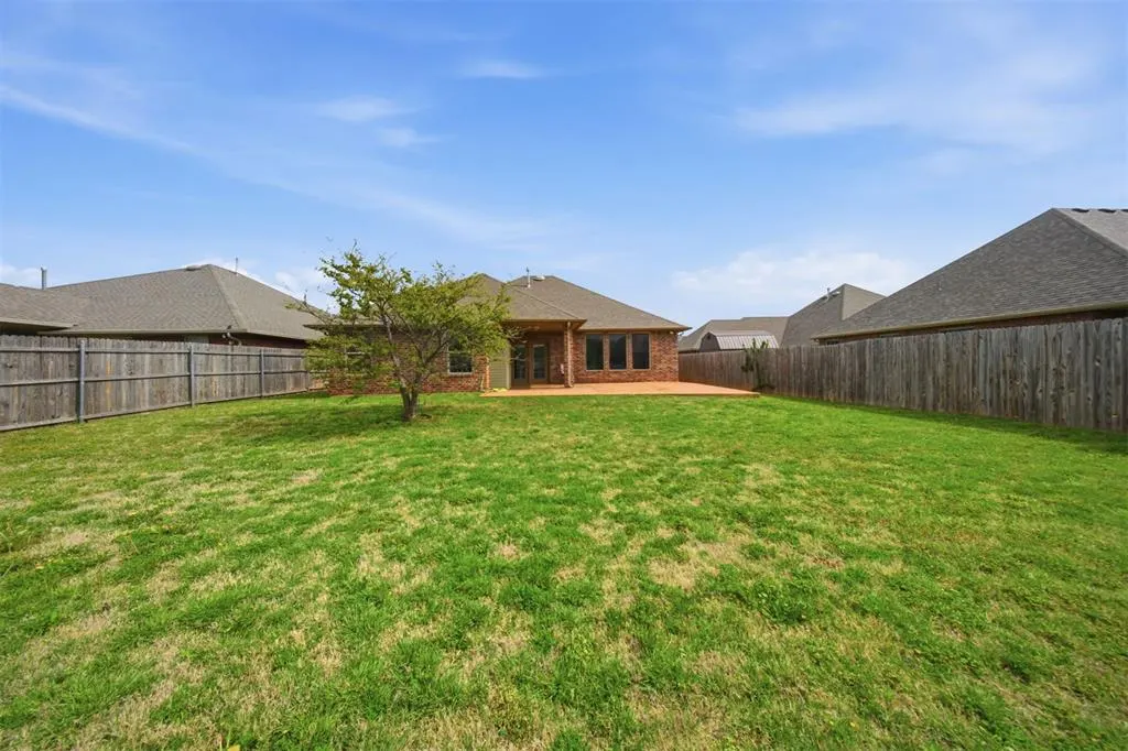 Photo 34 — 2112 SE 9th Street, Moore, OK 73160