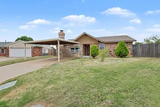 Sold home at 1033 SW 99th Place