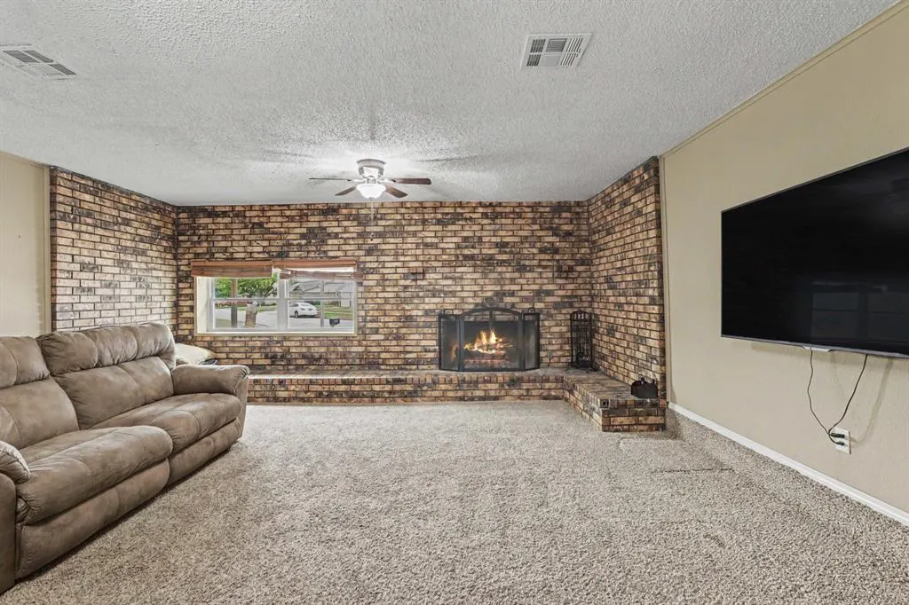 Photo 12 — 1033 SW 99th Place, Oklahoma City, OK 73139