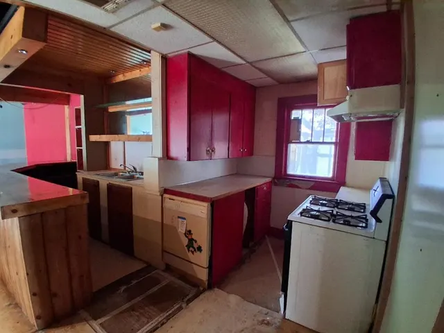 Photo 3 — 202 S Center Avenue, Shawnee, OK 74801