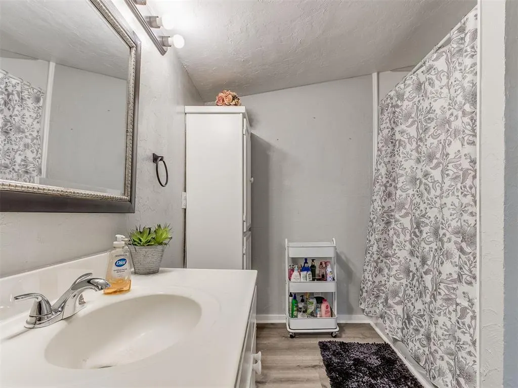 Photo 21 — 909 N McKinley Avenue, Shawnee, OK 74801