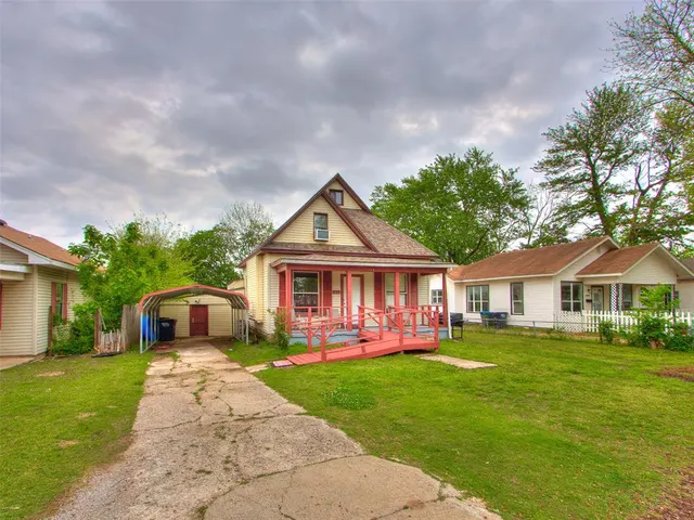 Photo 2 — 909 N McKinley Avenue, Shawnee, OK 74801