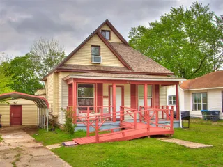 Sold home at 909 N McKinley Avenue