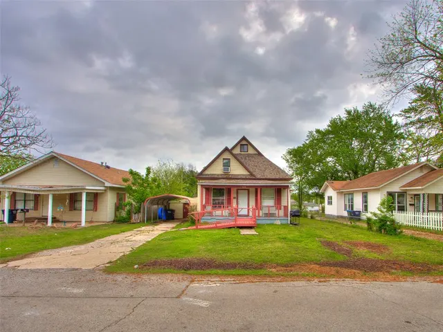 Photo 3 — 909 N McKinley Avenue, Shawnee, OK 74801