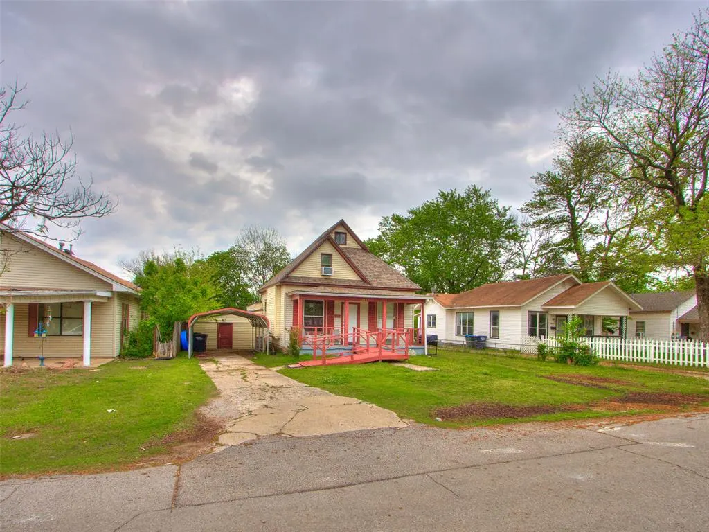 Photo 5 — 909 N McKinley Avenue, Shawnee, OK 74801