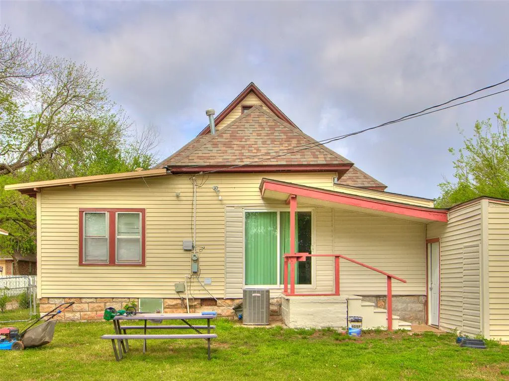 Photo 35 — 909 N McKinley Avenue, Shawnee, OK 74801
