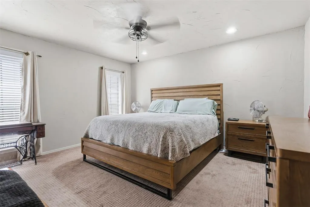 Photo 14 — 2001 NW 8th Avenue, Ardmore, OK 73401