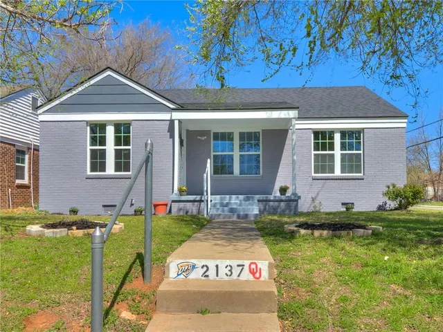 Photo 3 — 2137 NE 20th Street, Oklahoma City, OK 73111