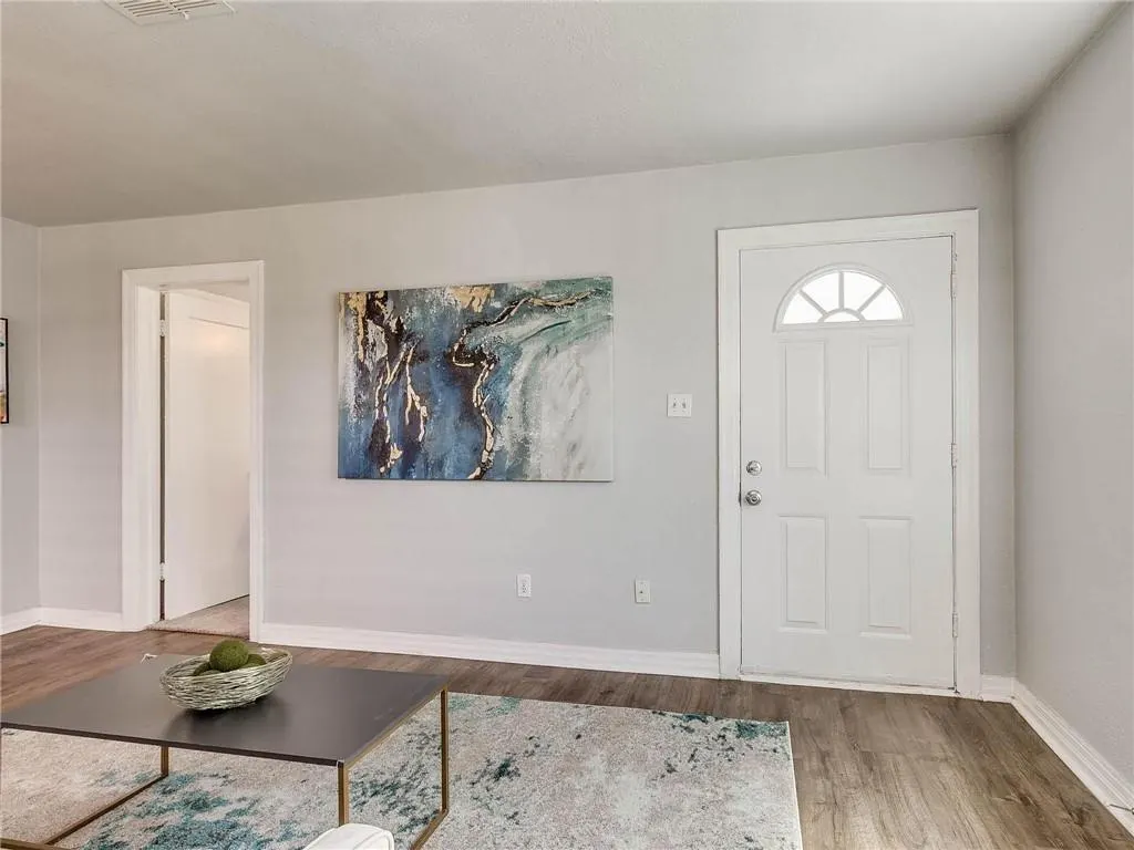 Photo 5 — 2137 NE 20th Street, Oklahoma City, OK 73111