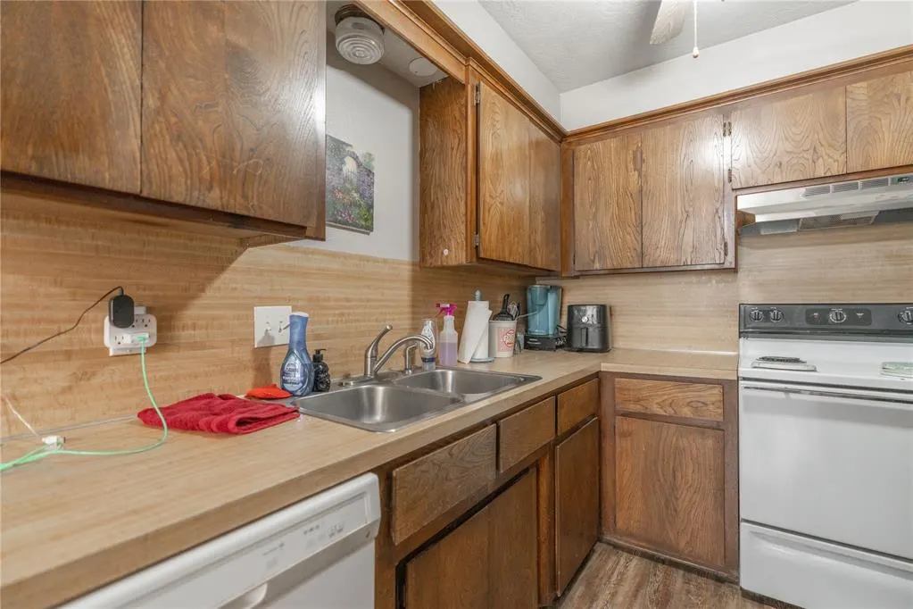 Photo 29 — 124 Barrett Place, Edmond, OK 73003