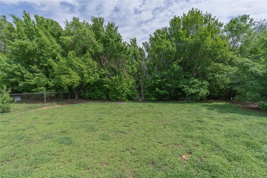 Photo 36 — 124 Barrett Place, Edmond, OK 73003