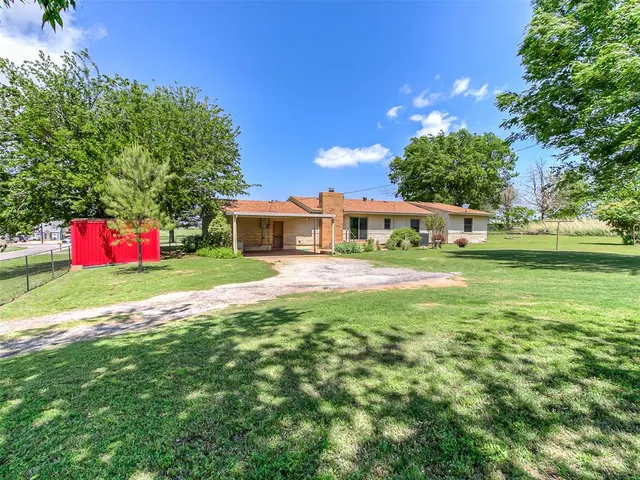 Photo 2 — 21891 N 2855 Road, Kingfisher, OK 73750