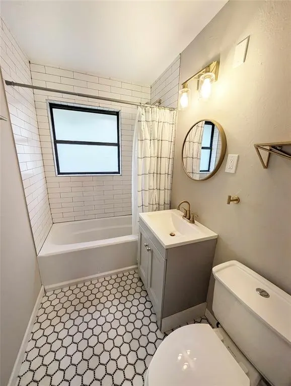 Photo 9 — 2216 Hasley Drive, Oklahoma City, OK 73120