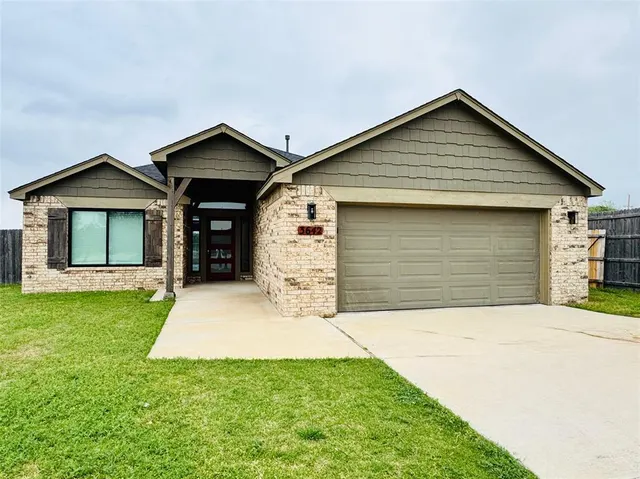 Front exterior — 3642 E Cherryhill Court, Broken Arrow, OK 74014