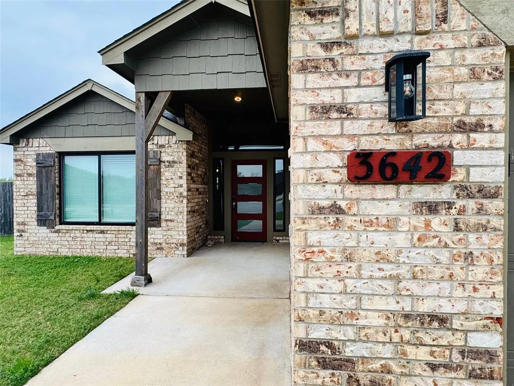 Photo 2 — 3642 E Cherryhill Court, Broken Arrow, OK 74014