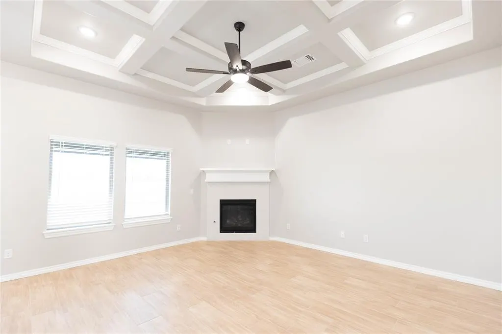 Front exterior — 12201 SW 32nd Place, Yukon, OK 73099