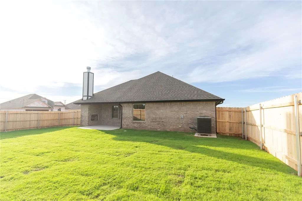 Photo 30 — 12201 SW 32nd Place, Yukon, OK 73099