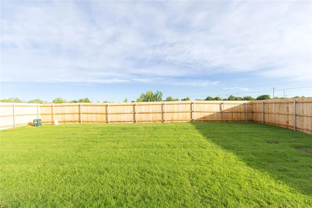 Photo 32 — 12201 SW 32nd Place, Yukon, OK 73099