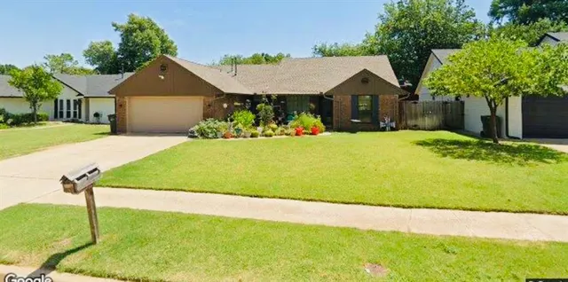 Front exterior — 1525 Davinbrook Drive, Norman, OK 73072