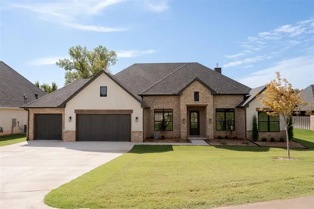 Photo 2 — 396 Old Creek Road, Edmond, OK 73034