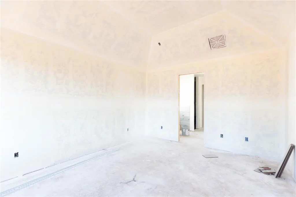 Photo 5 — 10332 SW 56th Street, Mustang, OK 73064