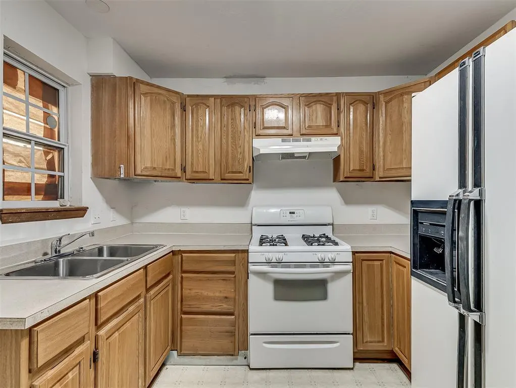 Photo 12 — 4207 Laverne Street, Oklahoma City, OK 73135