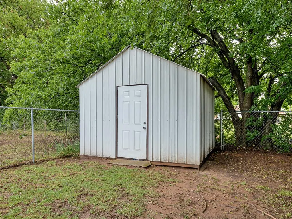Photo 21 — 4207 Laverne Street, Oklahoma City, OK 73135