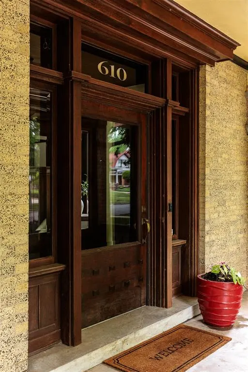 Photo 6 — 610 NW 14th Street, Oklahoma City, OK 73103