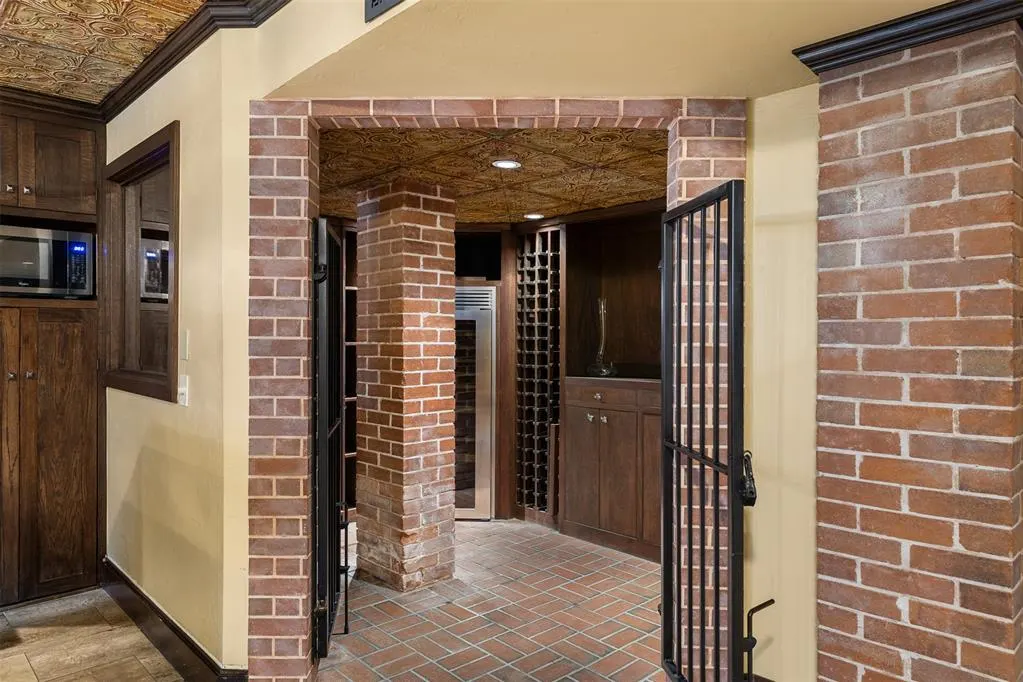 Photo 42 — 610 NW 14th Street, Oklahoma City, OK 73103