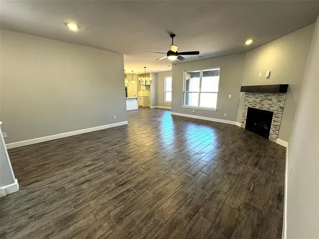 Photo 2 — 1300 Lighthorsemen Way, Choctaw, OK 73020
